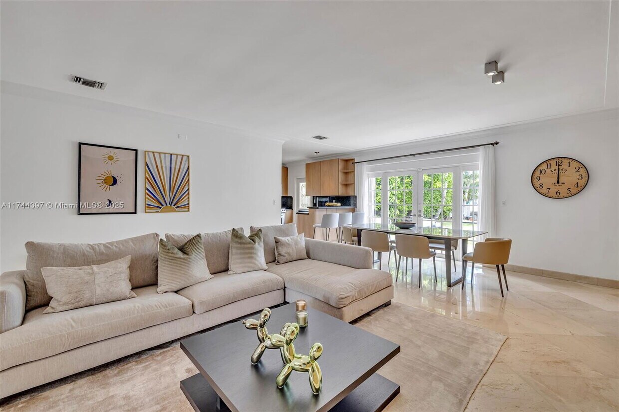 Photo - 1815 Daytonia Road Apt #SFH, Miami Beach, FL 33141 - 4 BR 2 BA Single-Family Home