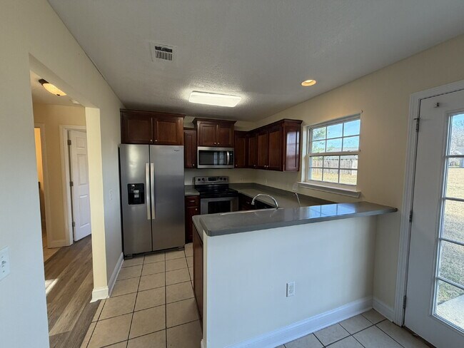 Building Photo - Home for Rent