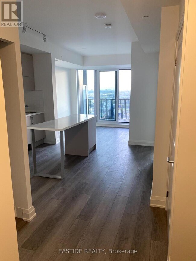 Building Photo - 56-2656 Andre de Grasse St