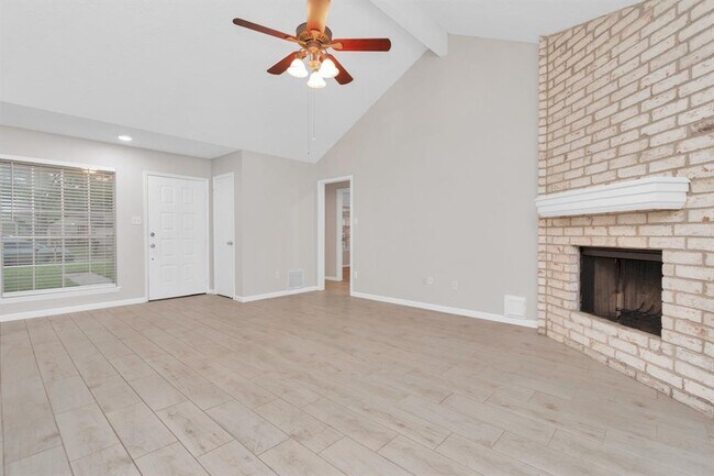 Foto del edificio - 1102 Comstock Springs Dr