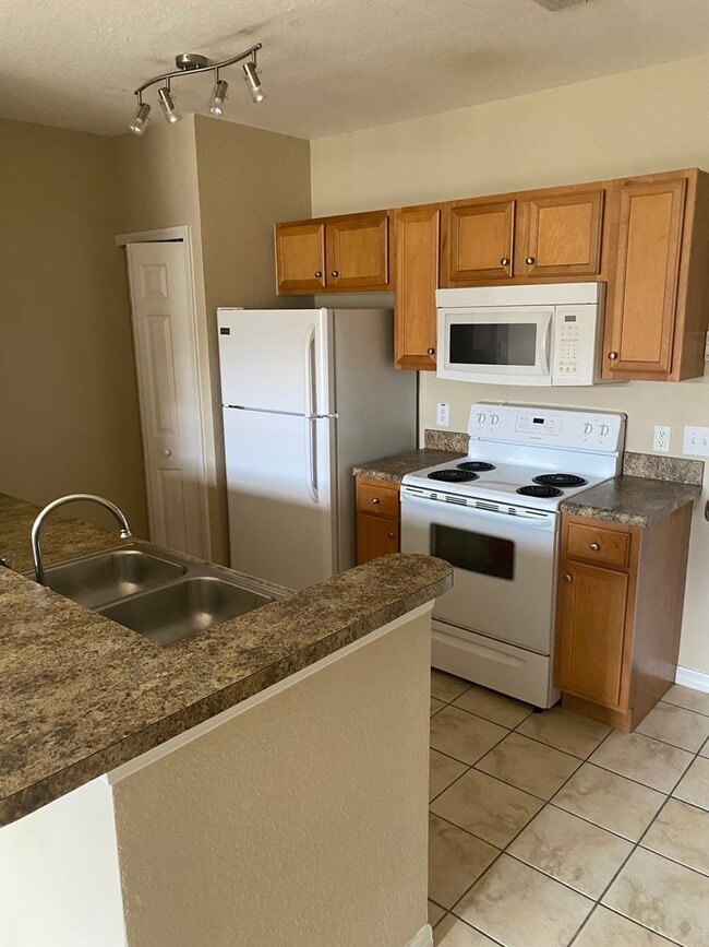 Photo - Spacious 1 Bedroom in Registry at Michigan Park House