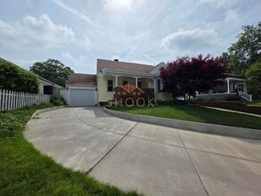 Building Photo - 1109 S 14th St