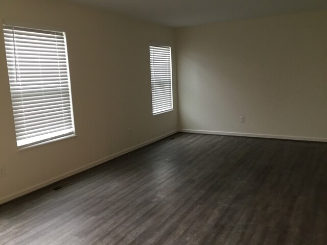 Building Photo - 881 Orwell Street