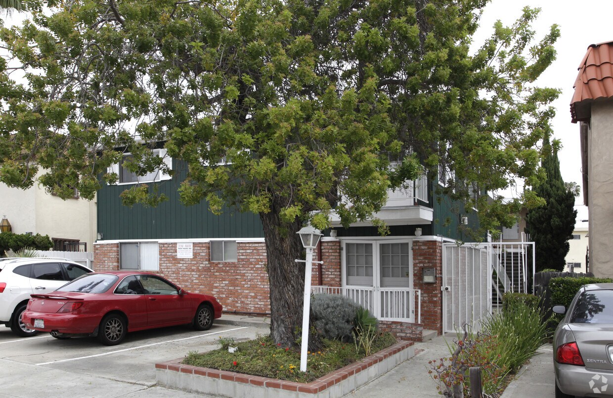 Foto del edificio - 4431 Cleveland Ave