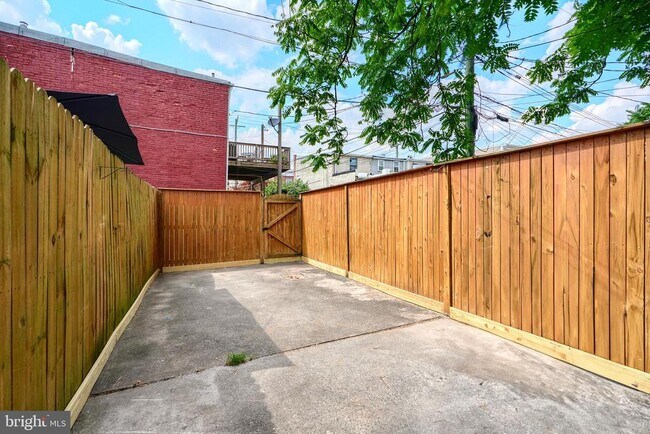 Building Photo - 1166 Carroll St