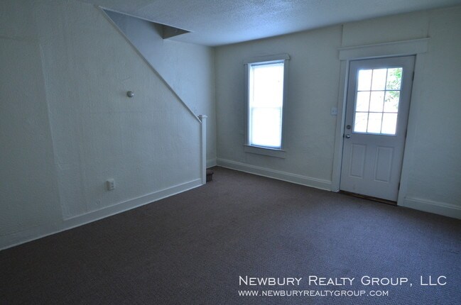 Foto del edificio - Spacious Two-Bedroom Townhouse Available Now!