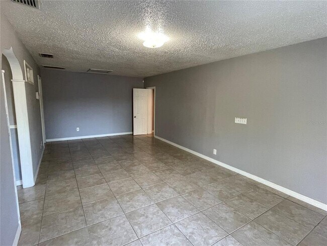 Building Photo - 2501 47th Ave N