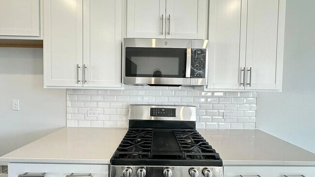 Foto del edificio - 2439 Kasota Ln