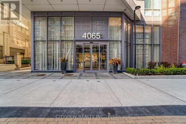 Photo du bâtiment - 4065 Confederation Pkwy