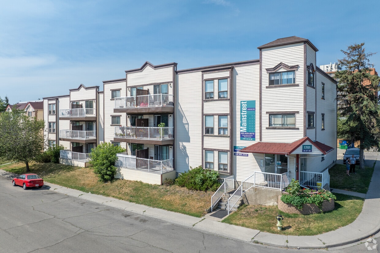 Primary Photo - International Ave Apartments