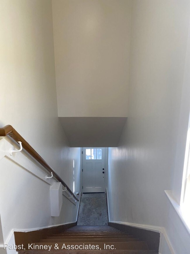 Building Photo - 344-346 W 8th St