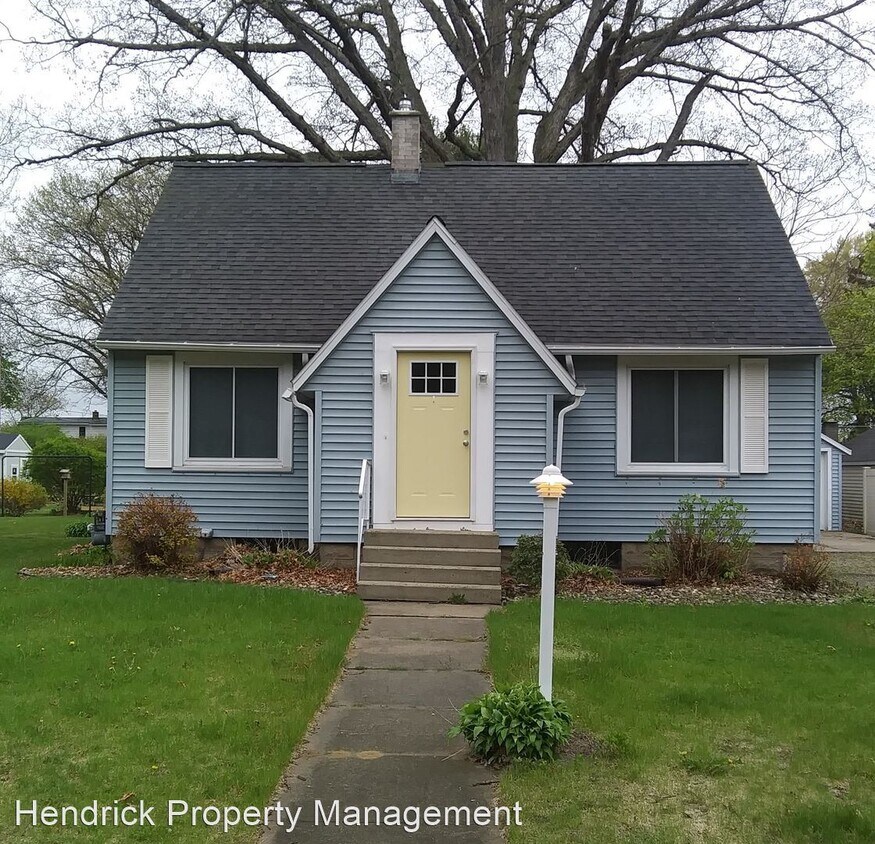 Primary Photo - 3 br, 1.5 bath House - 96 Vanderveen Ave