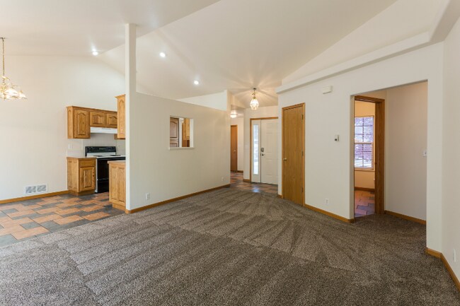 Foto del edificio - 830 Madera Ct