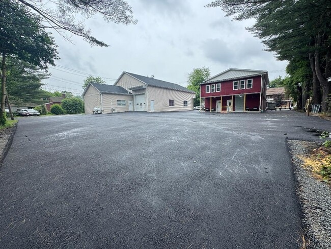 Building Photo - 87 Sullivan St