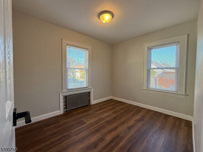 Foto del edificio - 1017 Grandview Ave