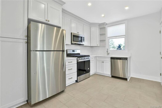 Building Photo - 1 Askins Pl