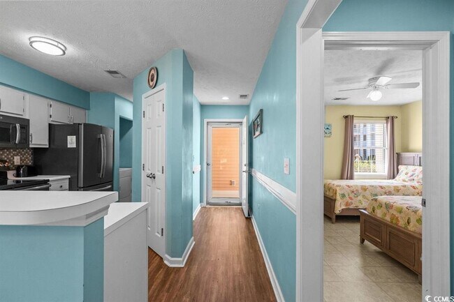 Foto del edificio - 637 Waterway Village Blvd