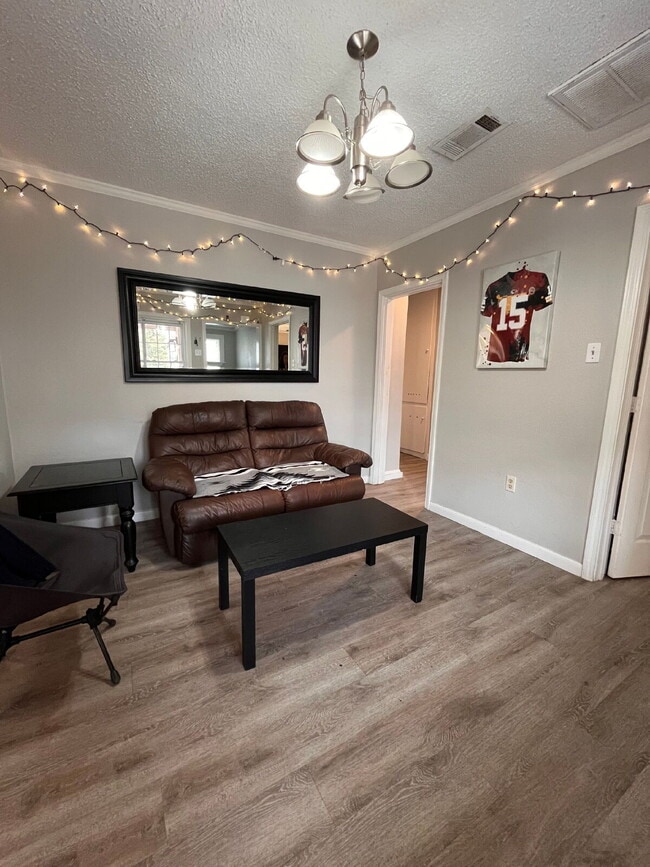 Foto del edificio - Pre-Leasing for Summer/Fall 2026 - Close to TTU & Covenant Hospital