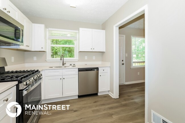 Building Photo - 1743 Hunting Creek Ln SE