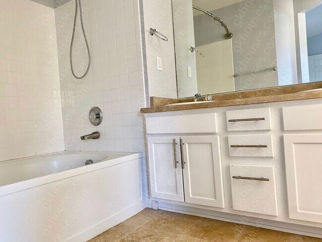 Foto del edificio - 4419 Mt Sneffels St