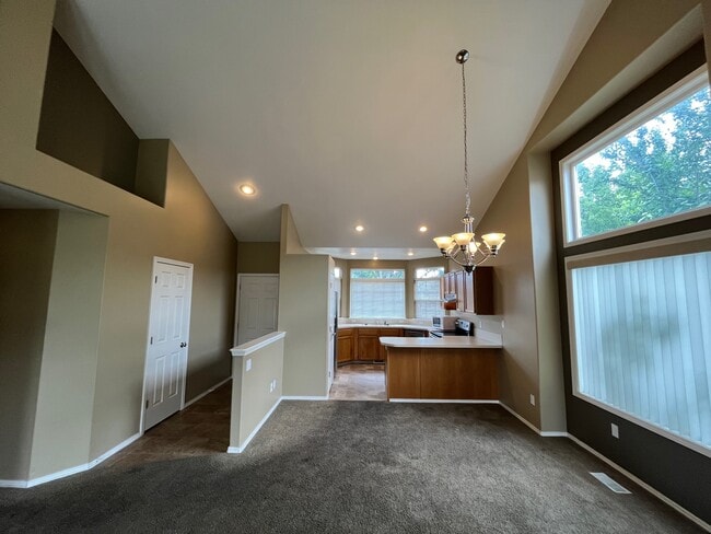 Building Photo - 4194 S Trailridge Ave