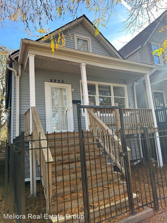 Foto del edificio - Studio, 2 bath House - 5233 S Aberdeen Street