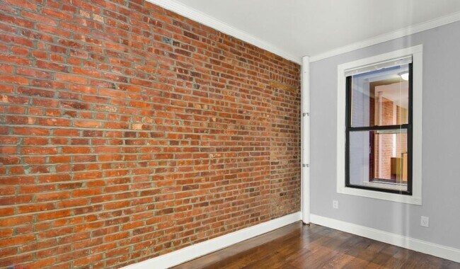 Foto del edificio - 438 W 52nd St