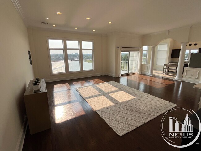 Foto del edificio - 200 Harbour Close