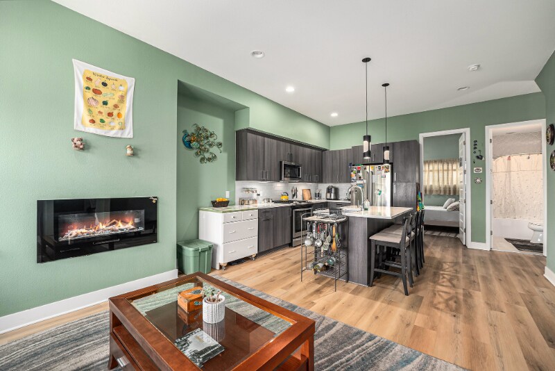Foto principal - 3464 E 31st Ave