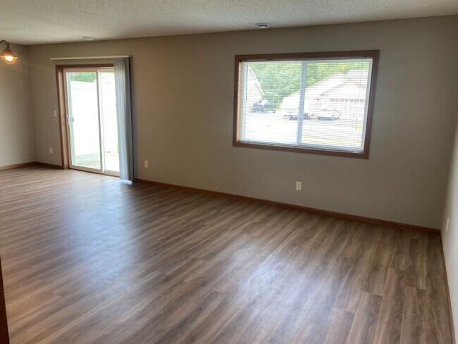 Foto del edificio - Spacious 2 Bedroom + Loft Townhouse in Sauk Rapids
