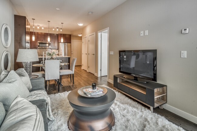 Building Photo - 1720-1710 10 St SW