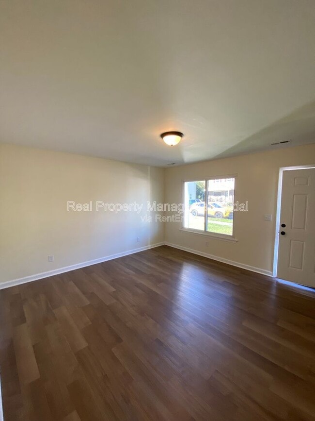 Photo - 726 19th St House