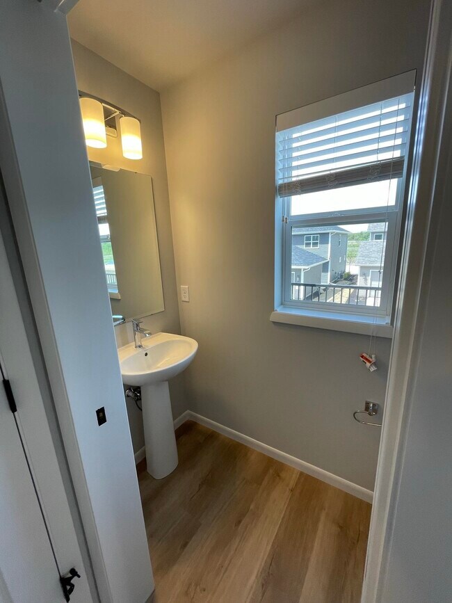 Foto del edificio - 2157 Spring Dreams Ln