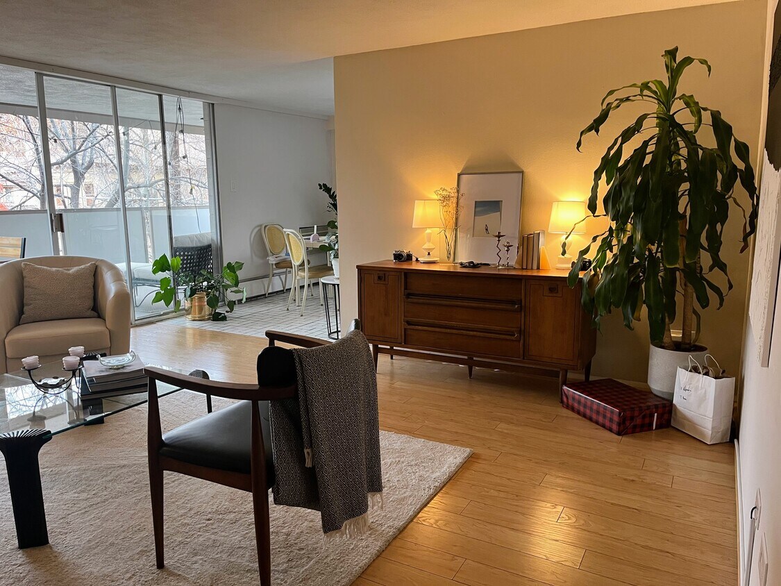 Foto principal - 1090 N. Lafayette St