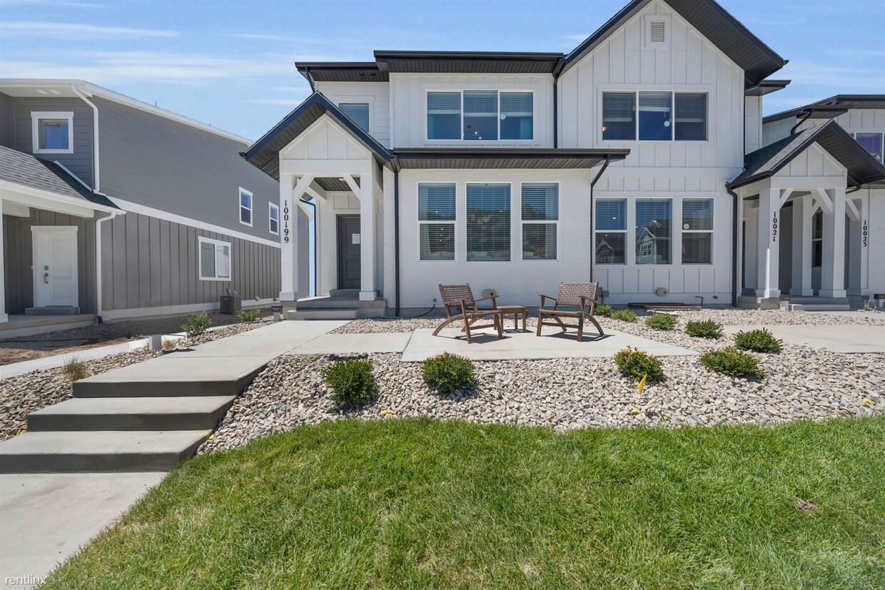 Primary Photo - 4 br, 2.5 bath Townhome - 10017 Basalt Drive