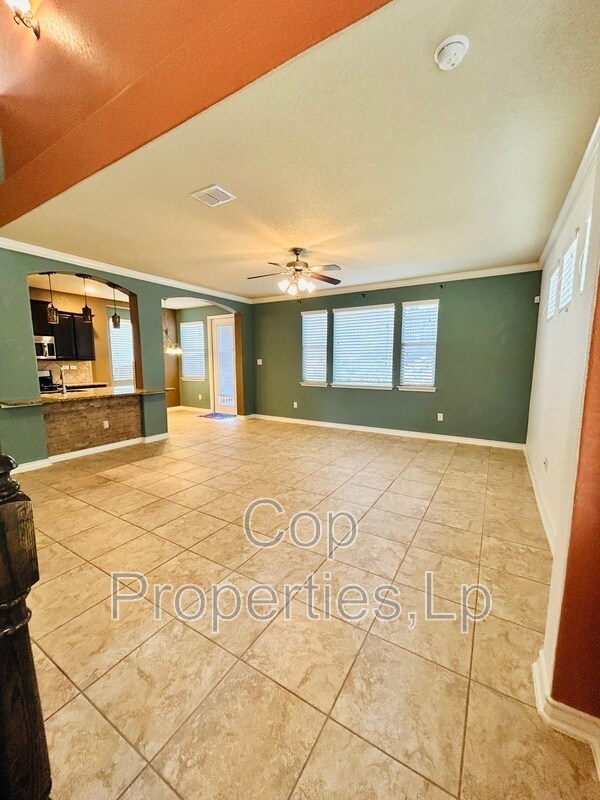Foto del edificio - 1331 Tweed Willow