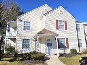 Building Photo - 210 Fairview Cir