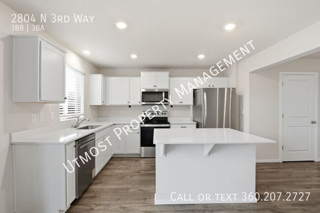 Building Photo - 2804 N 3rd Way