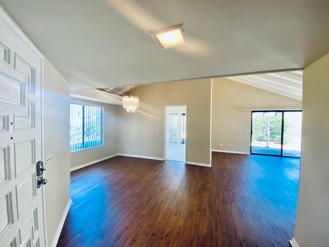 Foto del edificio - 2 Bedroom House in Oaks North Community. 55+ AGE RESTRICTED HOUSING!