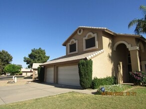 Building Photo - 1213 E Harbor View Dr