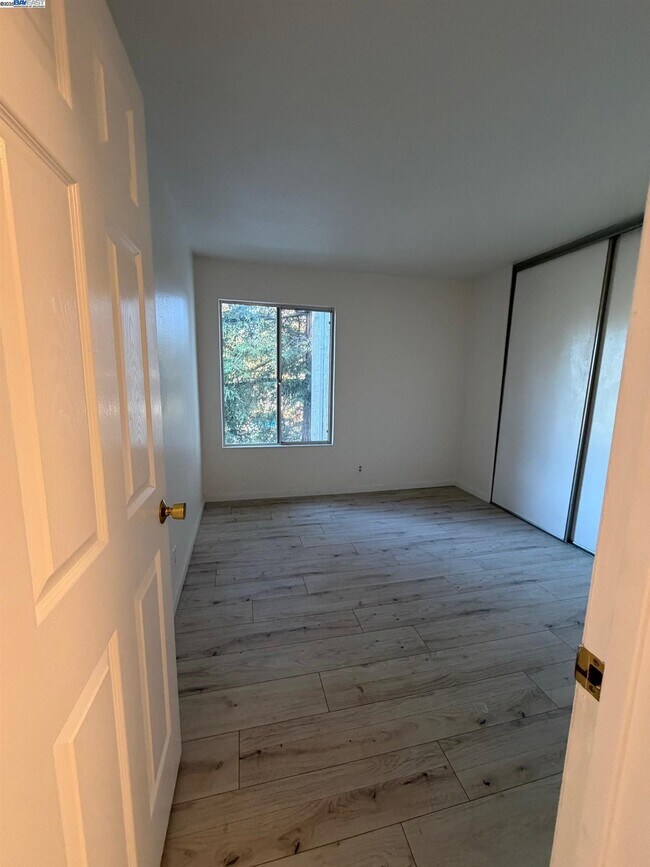 Building Photo - 5425 Concord Blvd