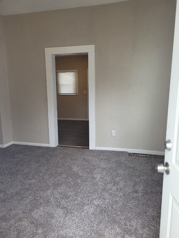 Foto del edificio - 1328 Indiana Ave