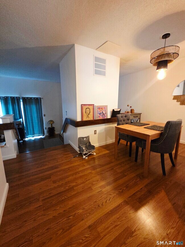 Foto del edificio - 5 Cherokee Ct