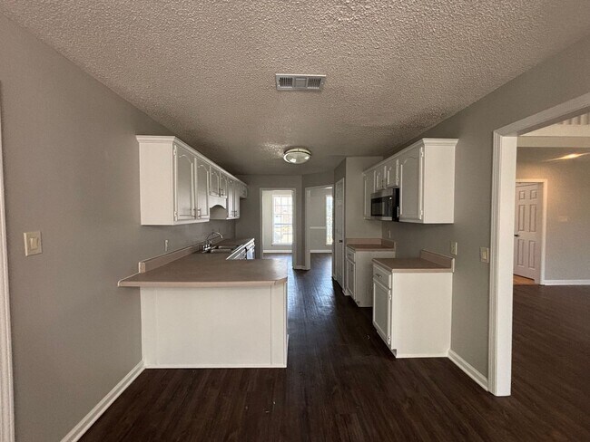 Foto del edificio - 1231 Beaver Trail Dr