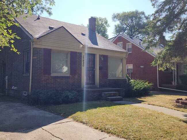 Foto del edificio - 17620 Lenore Ave