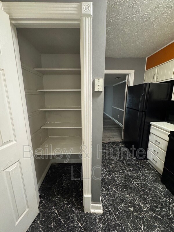 Building Photo - 1327 Woodstone Ter