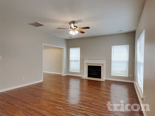 Building Photo - 10419 Battle Ct