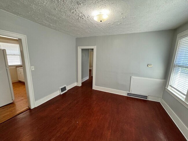 Foto del edificio - 143 E Chesterfield St