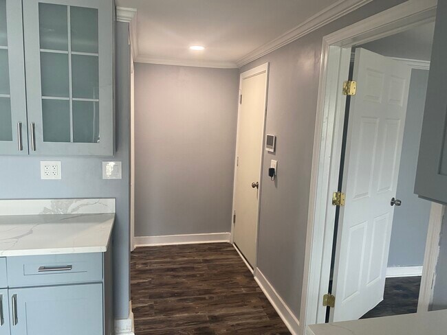 Foto del edificio - 44 Bridgeport Ave