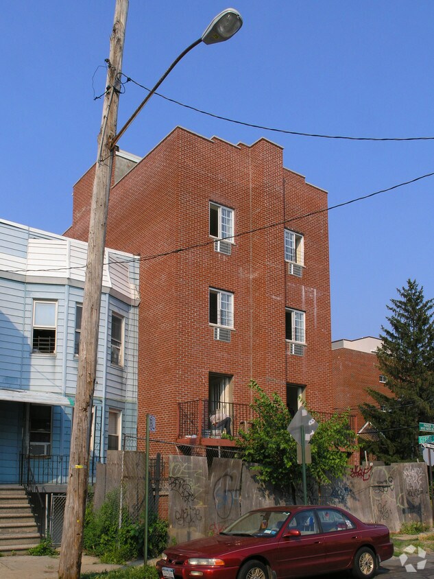 Foto del edificio - 1552 Parker St